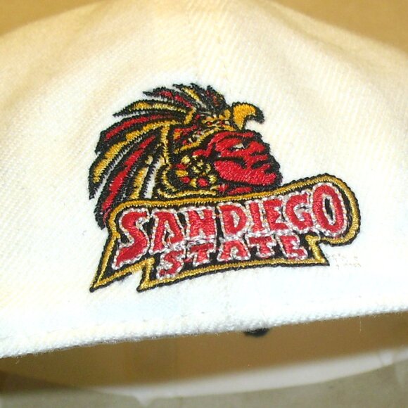 San Diego State Aztecs University Mens 90s Vintage Fitted hat 7 1/2 Small Snag - Picture 5 of 5